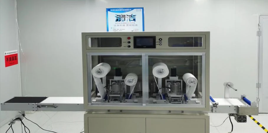 Injection moulding floor at the Xinrongfa phone case plant
